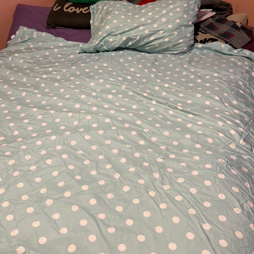 Pillow case and sheet